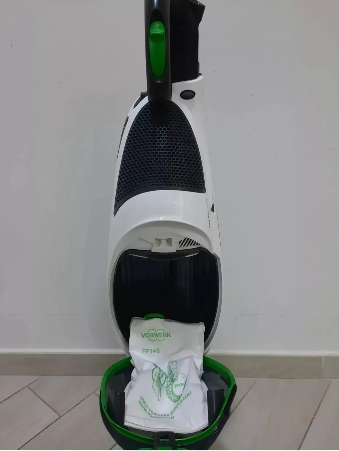 FOLLETTO Vk150 NUOVO ASSEMBLATO CON HD50 VORWERK SACCHETTI ORIGINALI - DGFOLLETTO SERVICE
