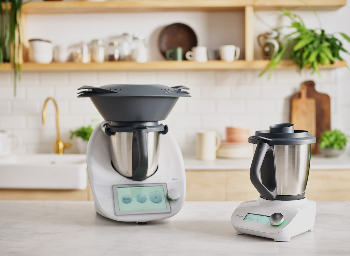 Vorwerk Bimby Tm6 Nuovo Scatolato + Doppio Boccale + Bimby Friend + Affettatutto + Pelapatate - DGFOLLETTO SERVICE 